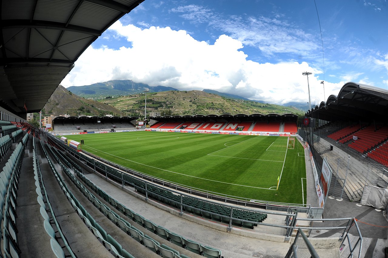 Lo Stade de Tourbillon a Sion, teatro della sfida ad alto rischio tra FC Sion e FC Zurigo.