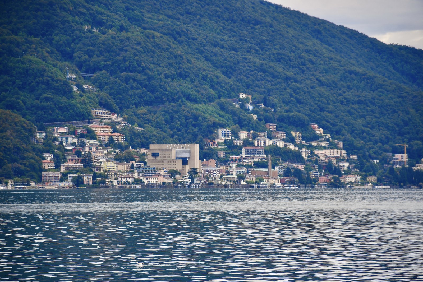 Vista panoramica di Campione d'Italia sul Lago di Lugano (foto d'archivio).