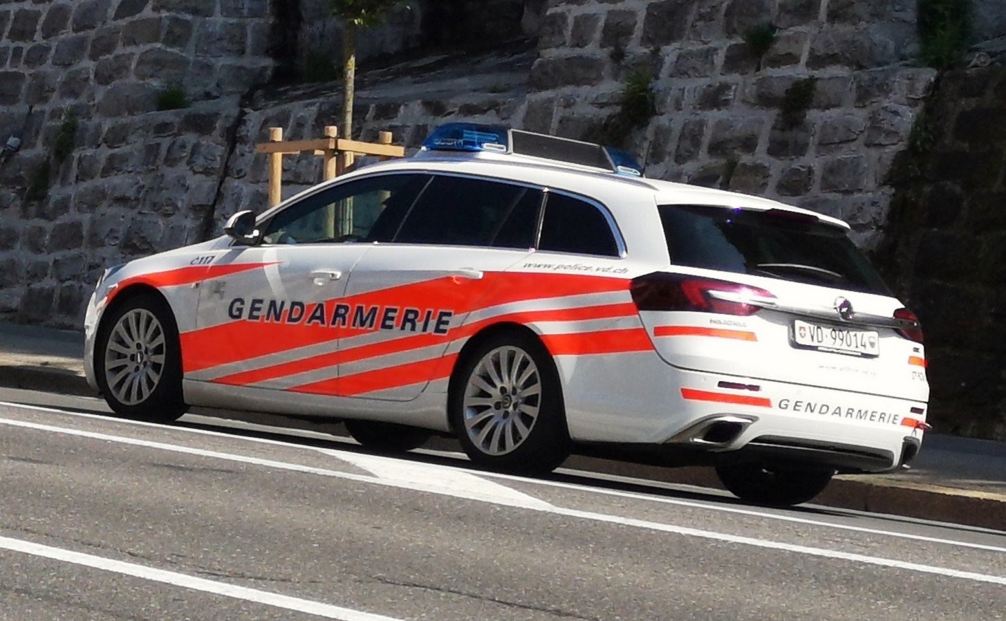 Un pattugliatore della Gendarmeria cantonale vodese (foto d'archivio)