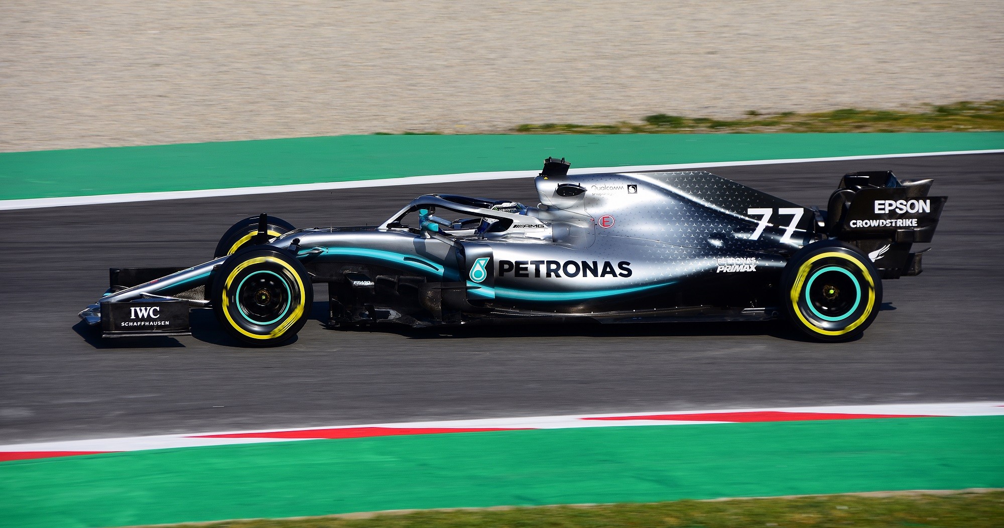 Monoposto di Formula 1 durante una sessione in pista (foto d'archivio)