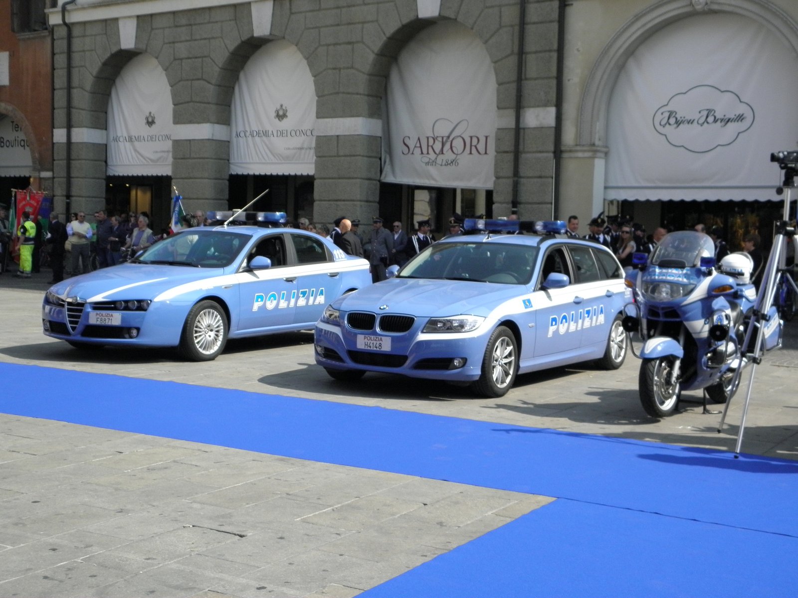 Auto della Polizia di Stato italiana (foto d'archivio)