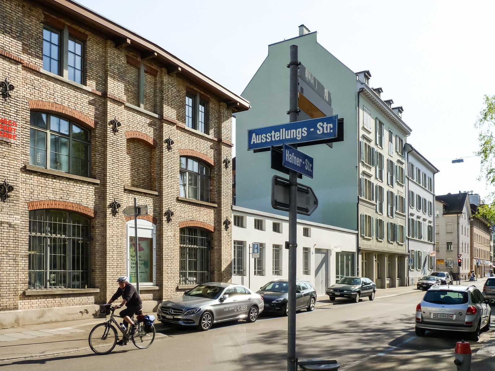 Hafnerstrasse a Zurigo, via nel Kreis 5 vicina alla stazione centrale dove si è verificato l'incidente (foto d'archivio)