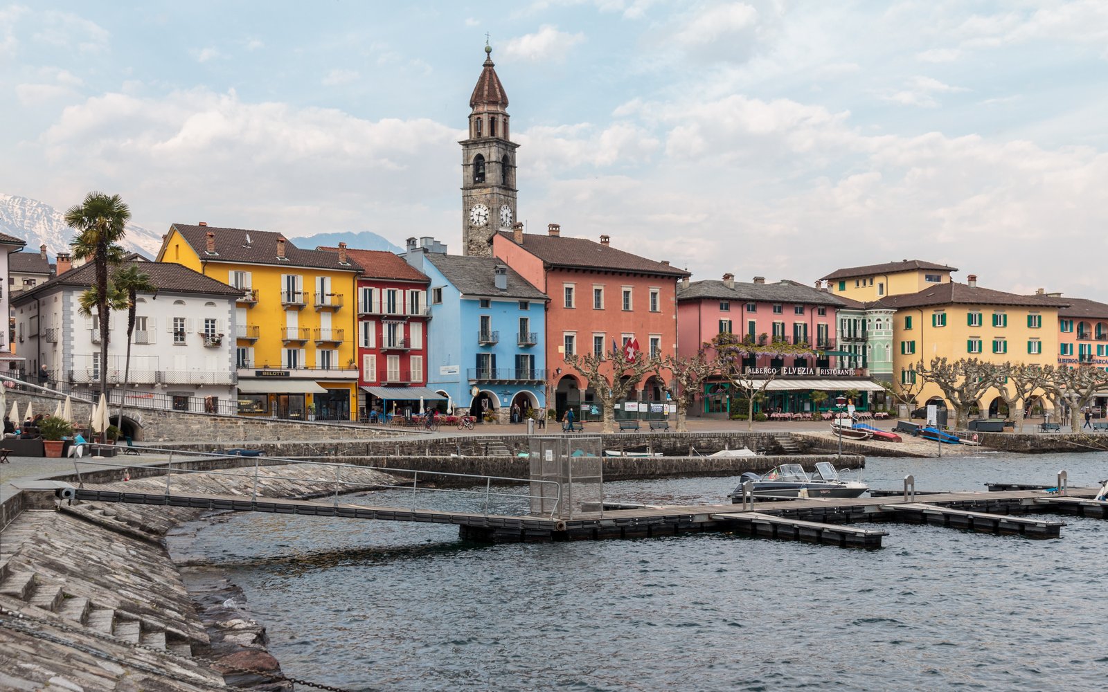 Piazza Giuseppe Motta ad Ascona (foto d'archivio).