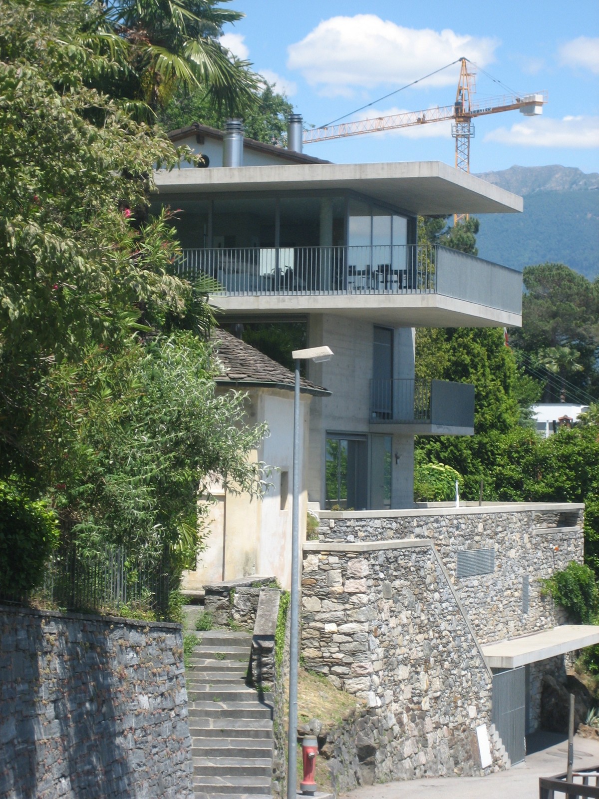Casa Thür a Brissago, foto d’archivio del 2009. Immagine illustrativa del luogo, non della Conferenza.