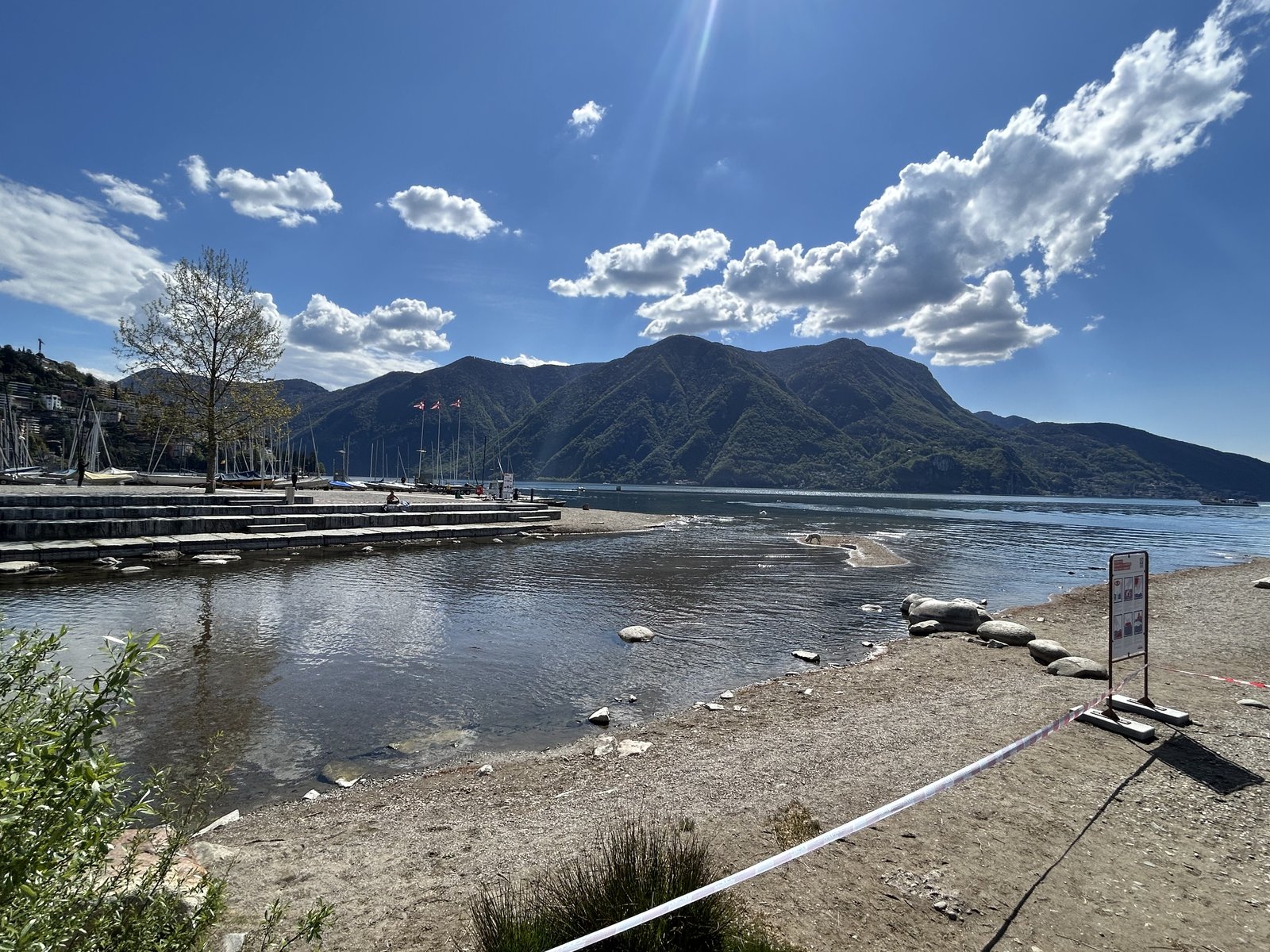 Il fiume Cassarate nel Luganese, oggetto dei lavori di riqualificazione idraulica e paesaggistica.