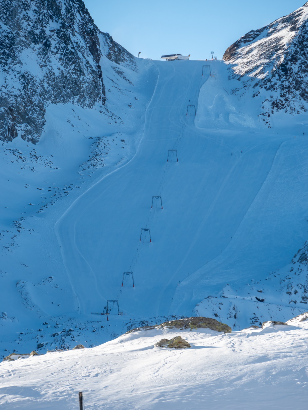 Il ghiacciaio del Rettenbach a Sölden. Foto d’archivio del 17 dicembre 2024, non riferita alla gara annunciata.