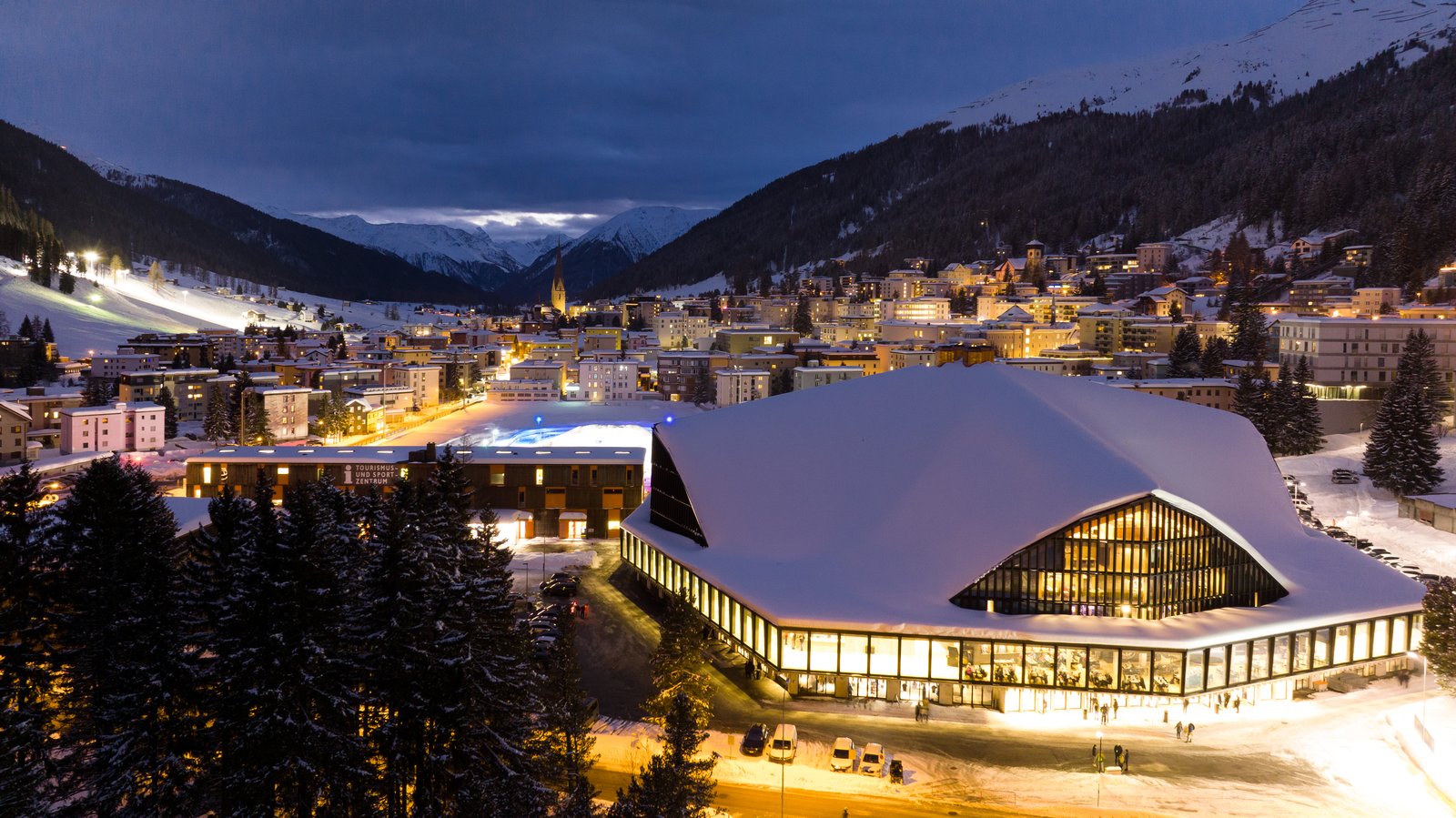 L'Eisstadion di Davos, teatro della sfida di National League tra Davos e Fribourg-Gottéron