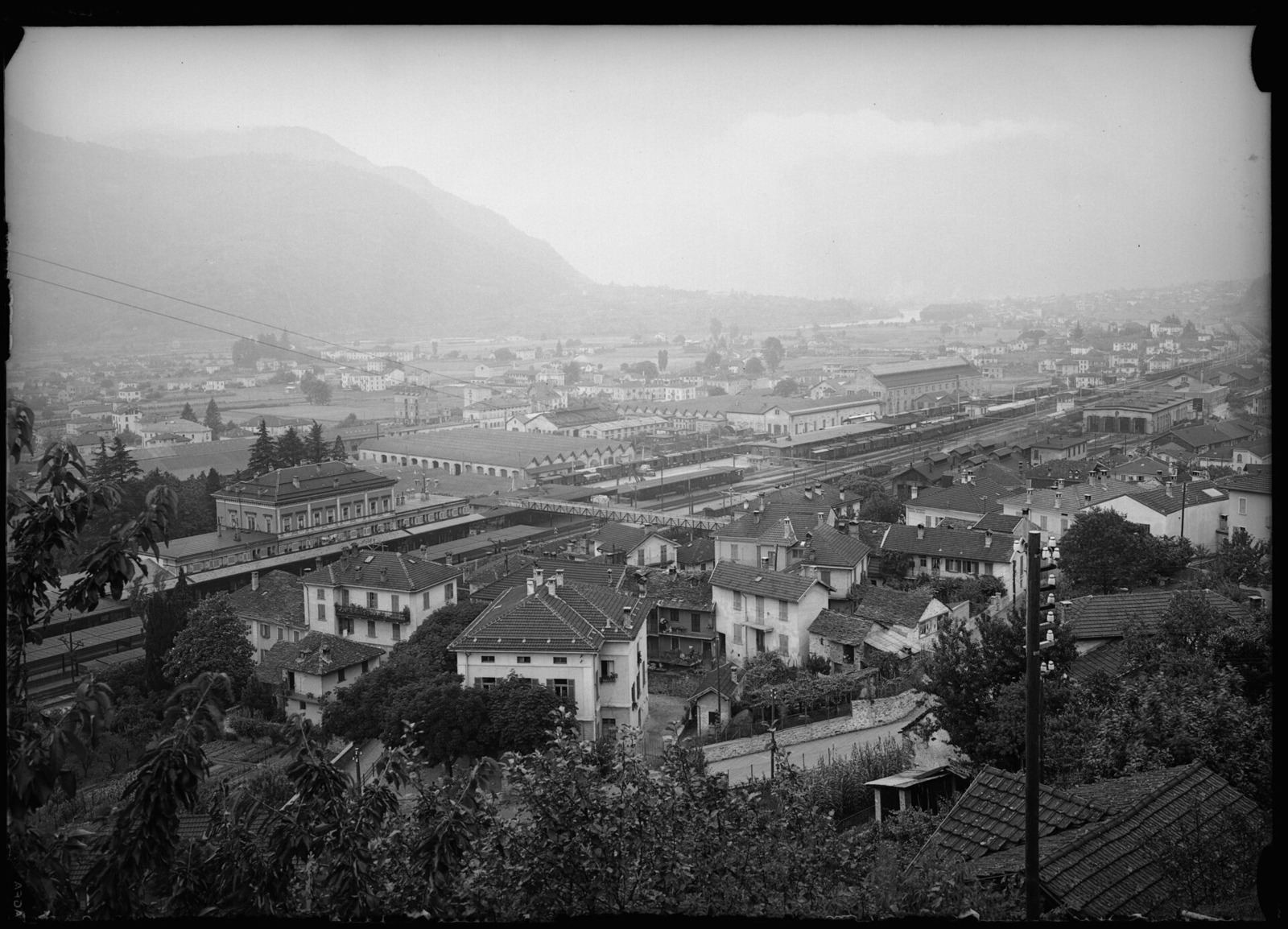 Stazione, deposito e Officine principali di Bellinzona: foto d’archivio del 30 giugno 1944. L’immagine non ritrae il concerto.