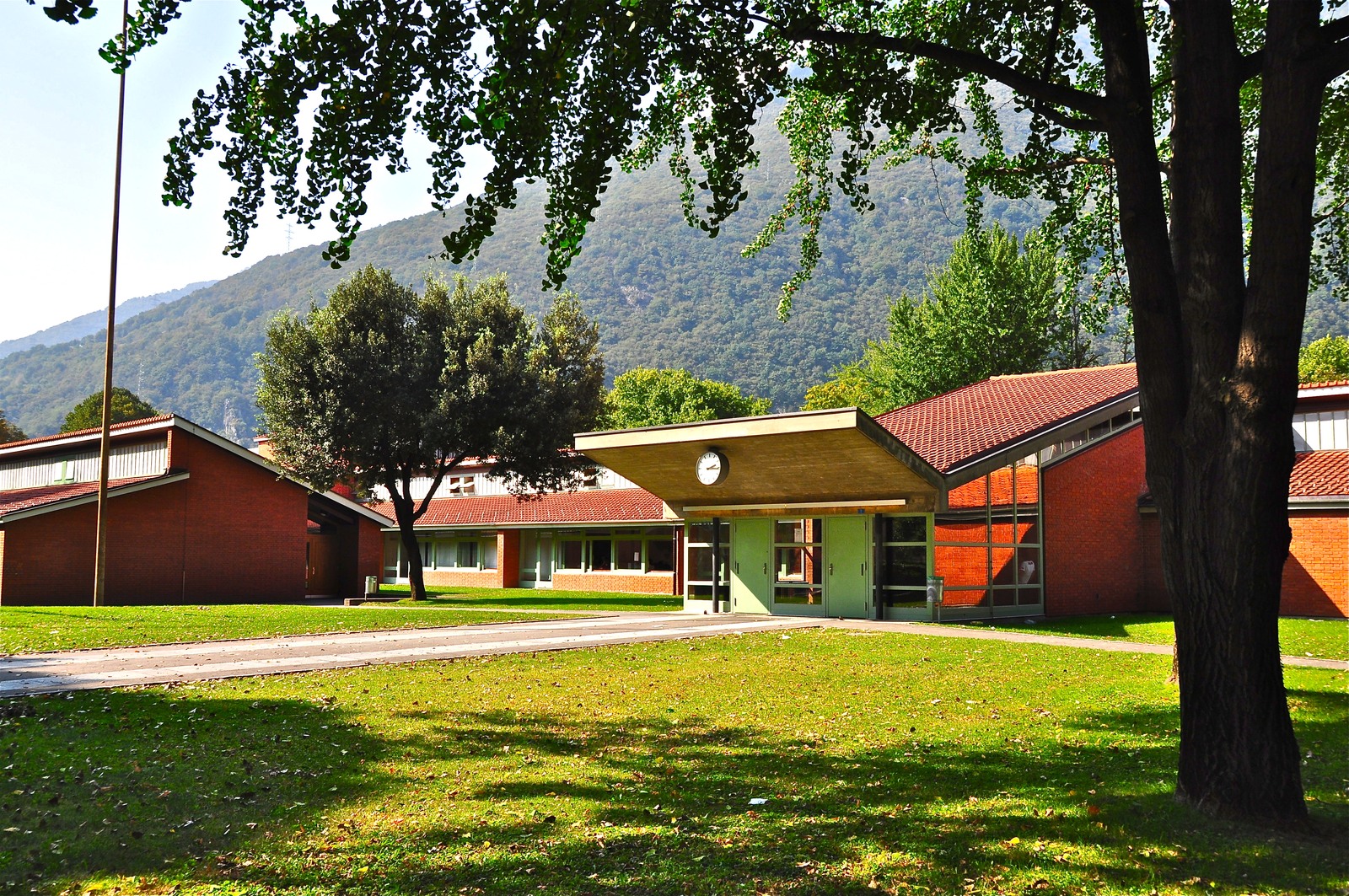 La Scuola media Bellinzona I in una foto d’archivio del 2011, usata a titolo illustrativo. La sede degli esami è Bellinzona 2.