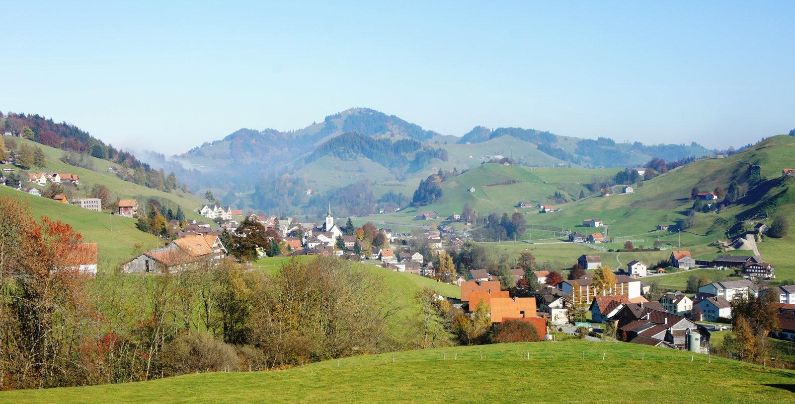 Vista panoramica del villaggio di Urnäsch, nel cantone di Appenzello Esterno (foto d'archivio).