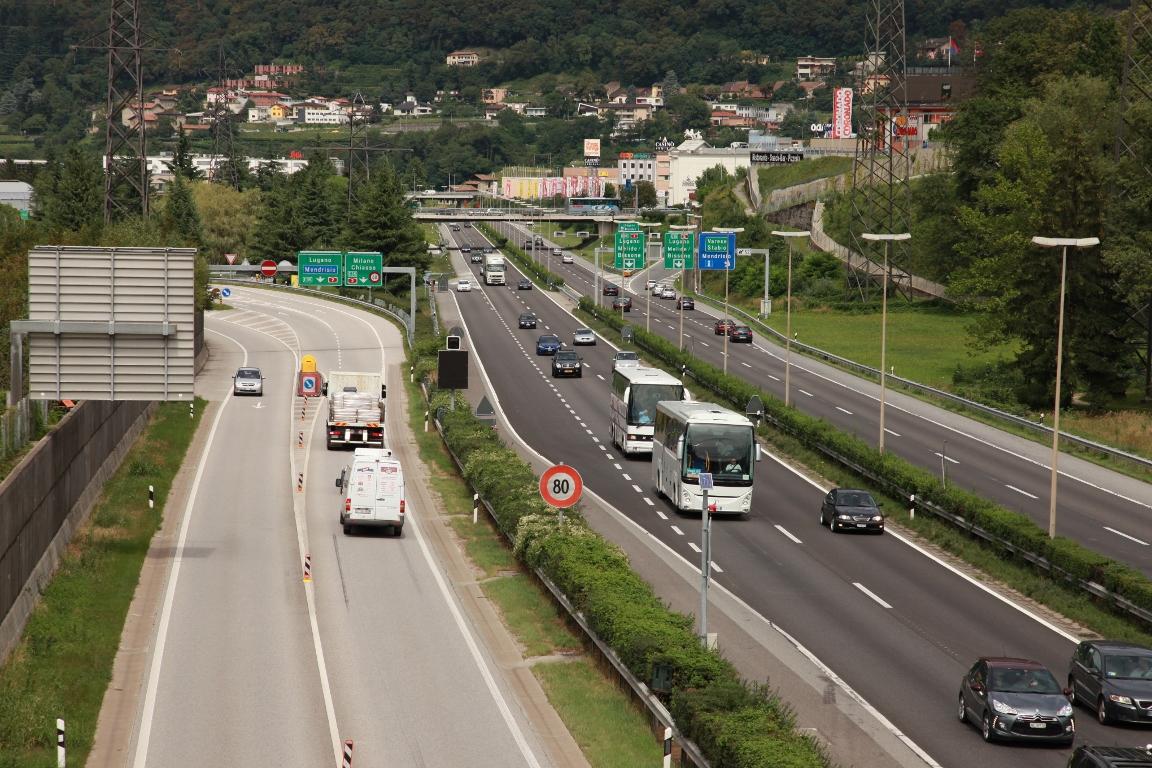 Il tratto dell'autostrada A2 nel Mendrisiotto (foto d'archivio 2010)