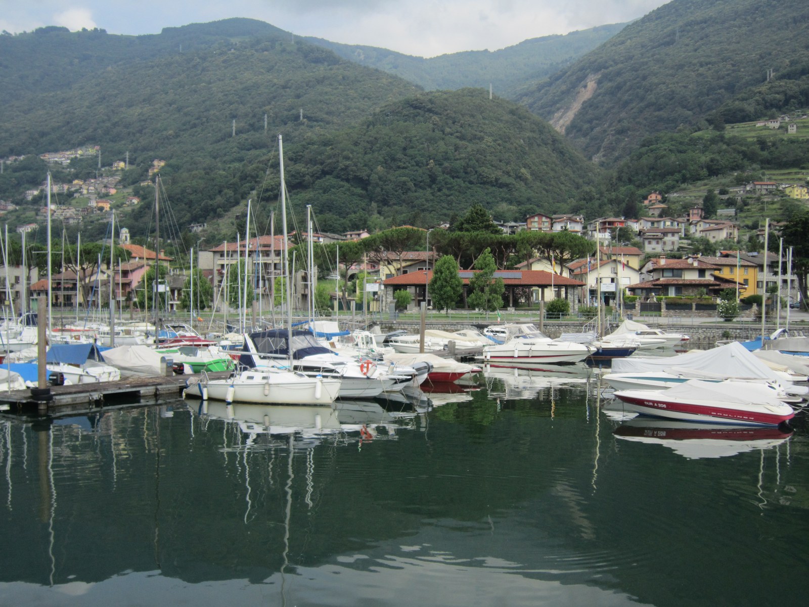 Il porticciolo e le spiagge di Gera Lario sul Lago di Como (foto d’archivio).
