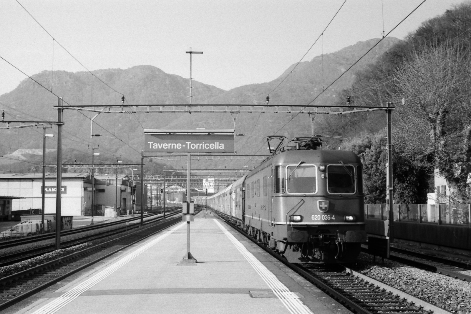 Un treno merci FFS Cargo a Taverne-Torricella (foto d'archivio).