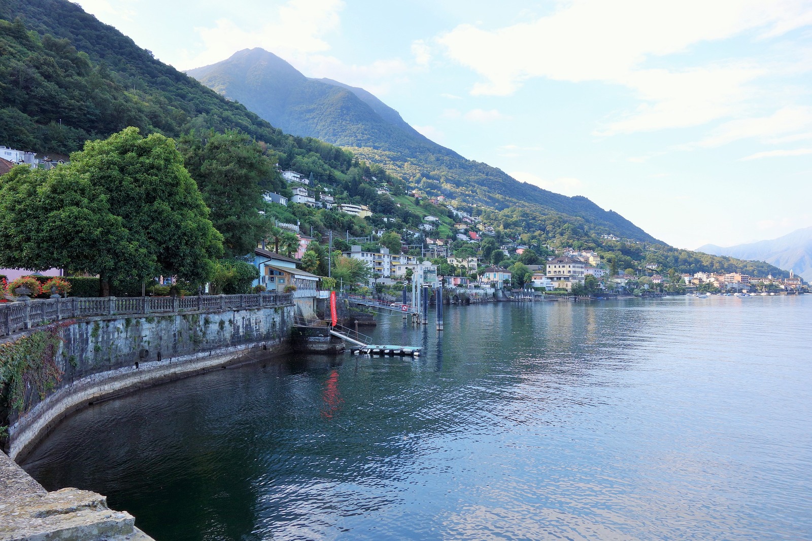Il pontile di Magadino in una foto d'archivio del 2019; non documenta la situazione attuale del servizio.