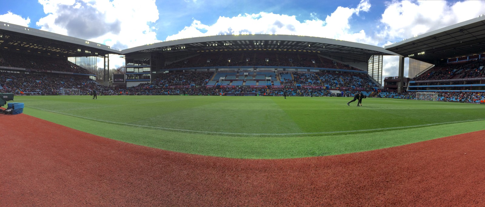 Villa Park, foto d’archivio del 2016.