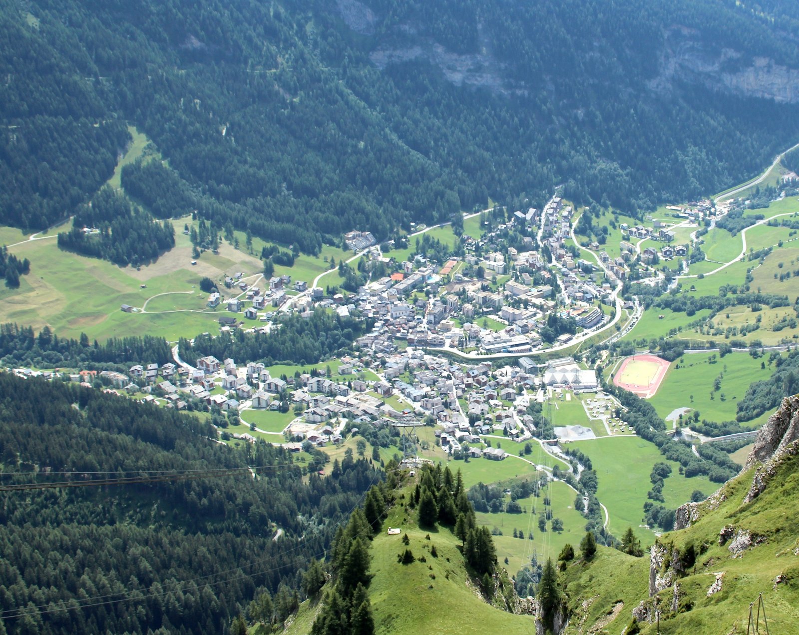 Panoramica di Leukerbad, nel cui territorio comunale si trova la regione della Fluhalp (foto d'archivio).