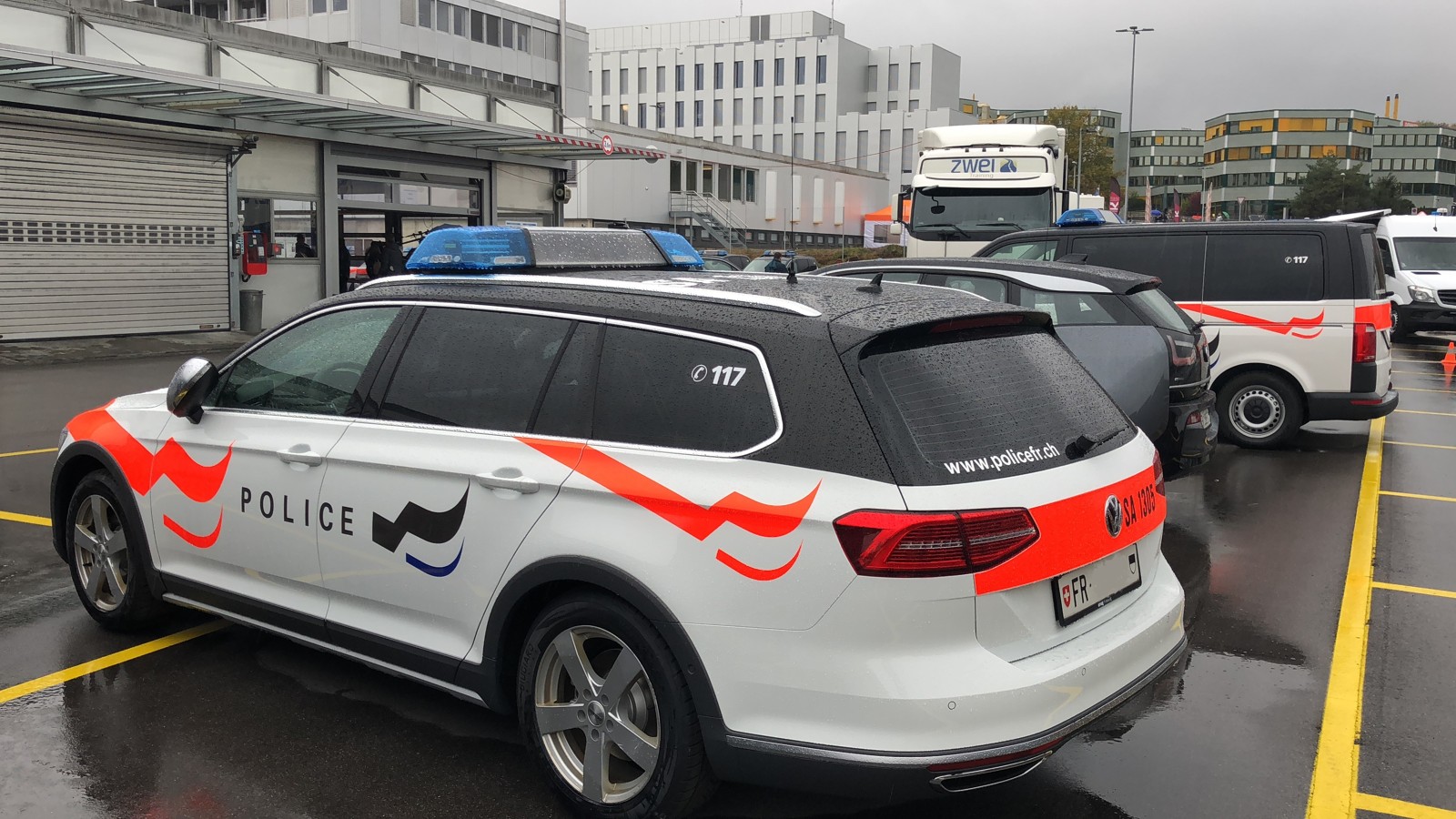 Un veicolo della Polizia cantonale di Friburgo (foto d'archivio)