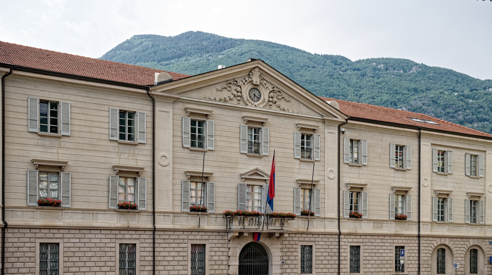 Palazzo delle Orsoline a Bellinzona. Foto d’archivio del 29 maggio 2023; ritaglio e ridimensionamento.