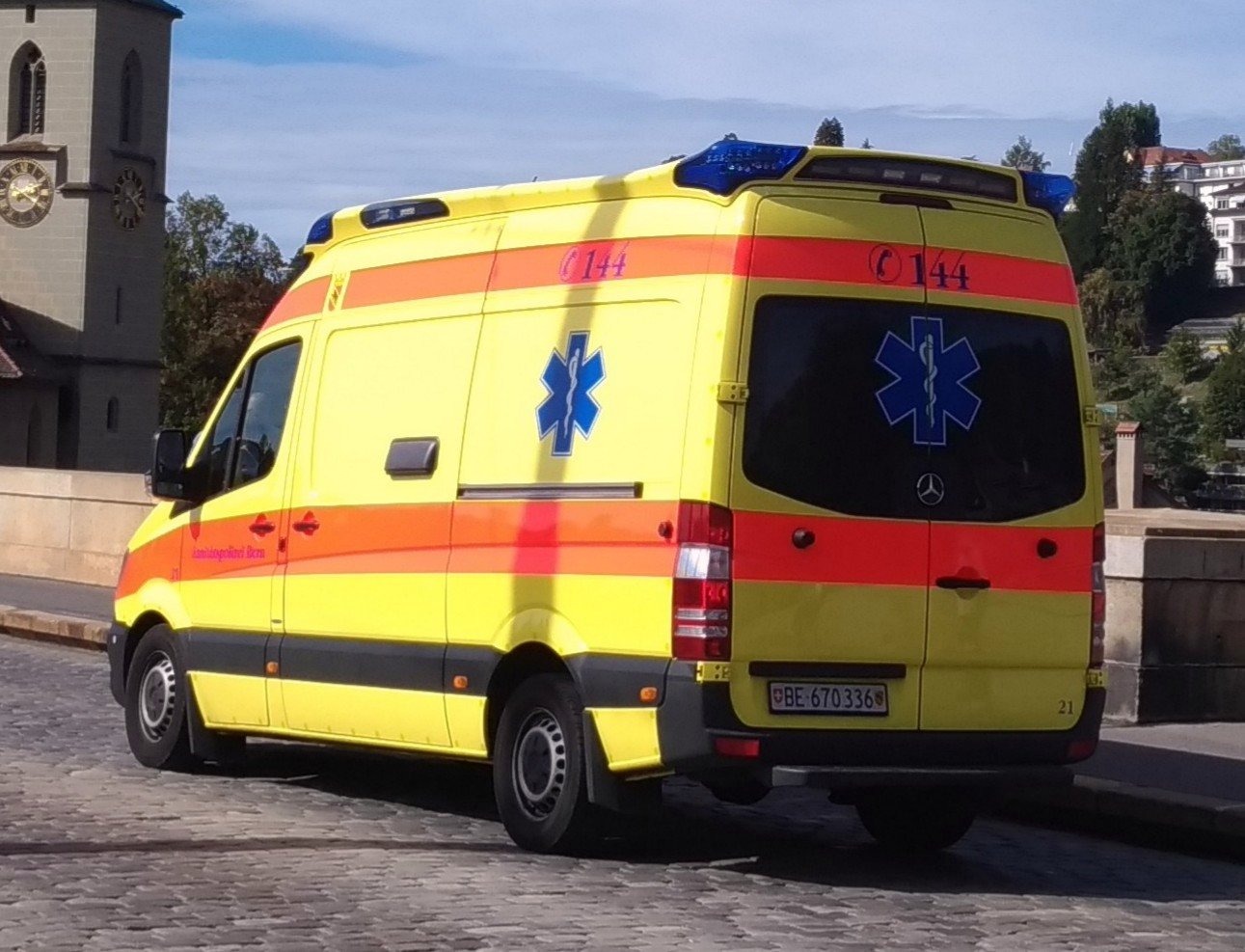 Un'autoambulanza in servizio in Svizzera (foto d'archivio).