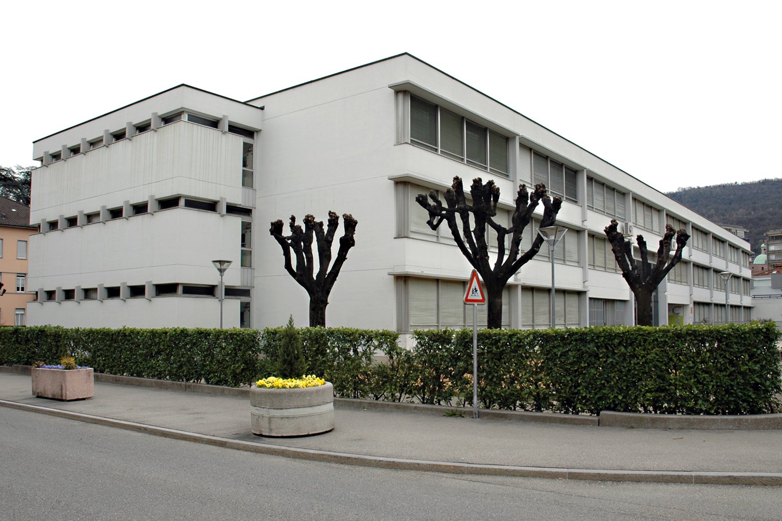 Le scuole elementari di Chiasso, sede dell'ultimo incontro formativo del 2026 sul percorso casa-scuola.