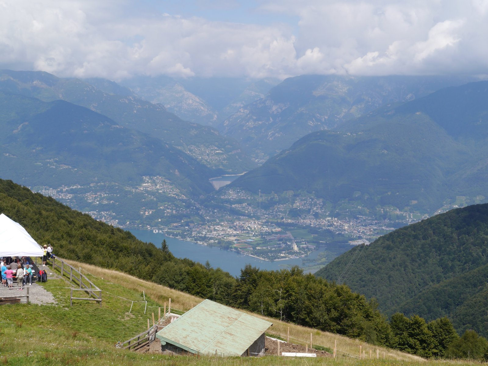 La strada cantonale all'Alpe di Neggia nel Cantone Ticino (foto illustrativa)