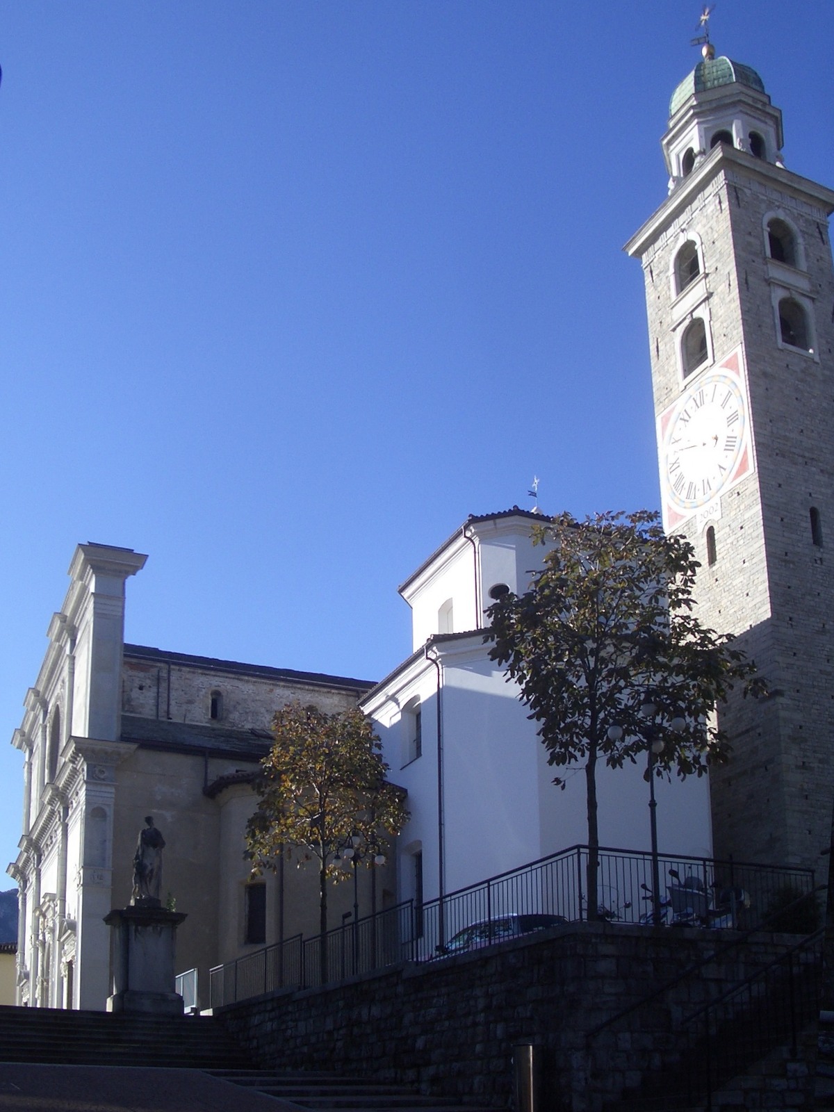 L’orologio del campanile della cattedrale di San Lorenzo a Lugano, foto d’archivio (ottobre 2008).