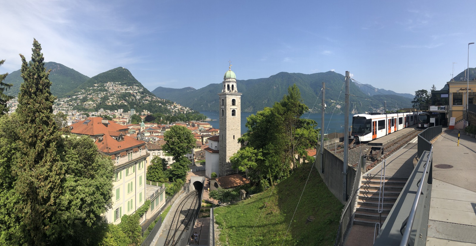 Lugano vista dalla stazione: foto d’archivio del 2022, usata come immagine illustrativa. Foto ridimensionata; licenza CC BY-SA 4.0 (https://creativecommons.org/licenses/by-sa/4.0/).