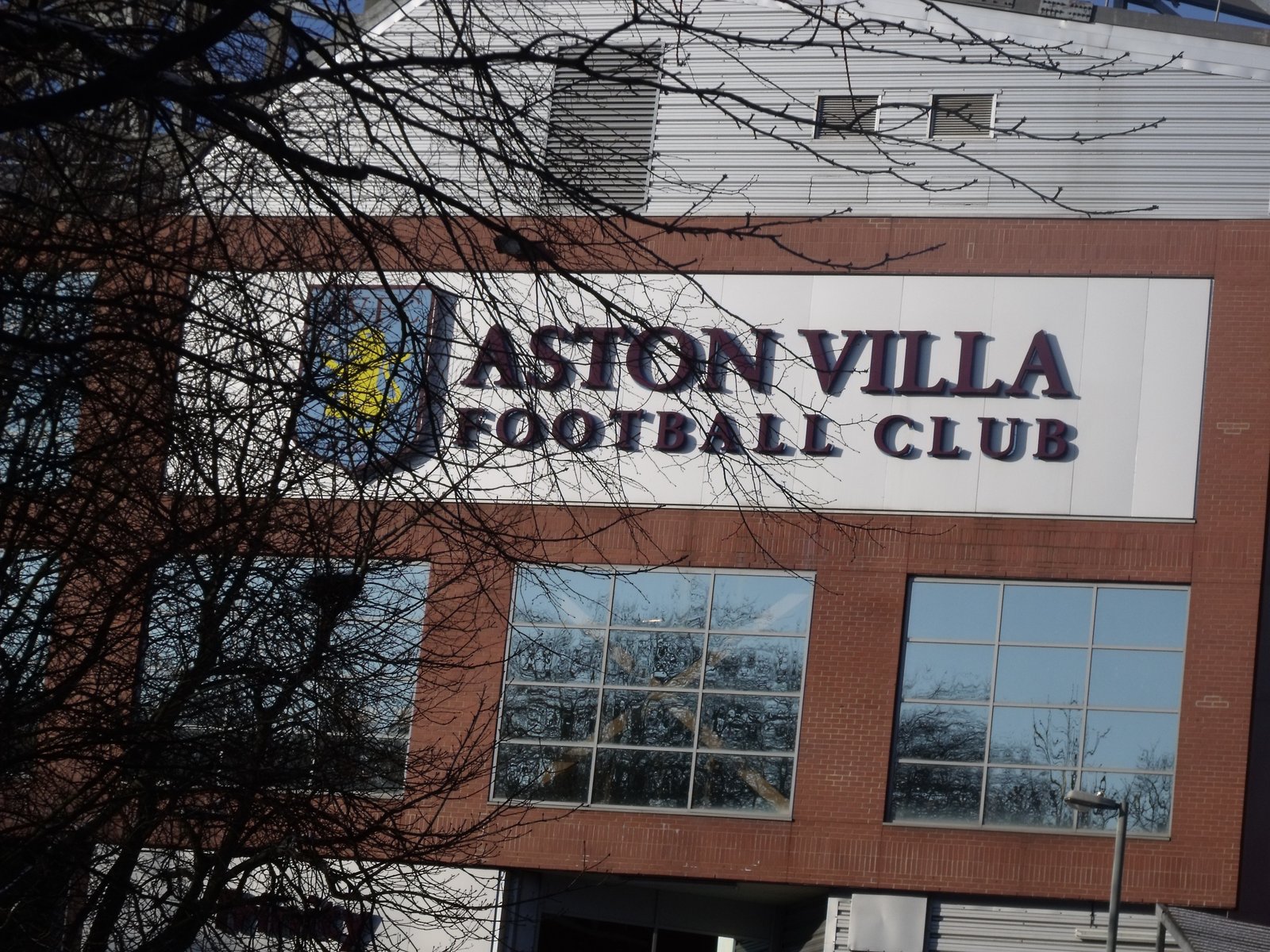 Lo stadio Villa Park a Birmingham, casa dell'Aston Villa (foto d'archivio).