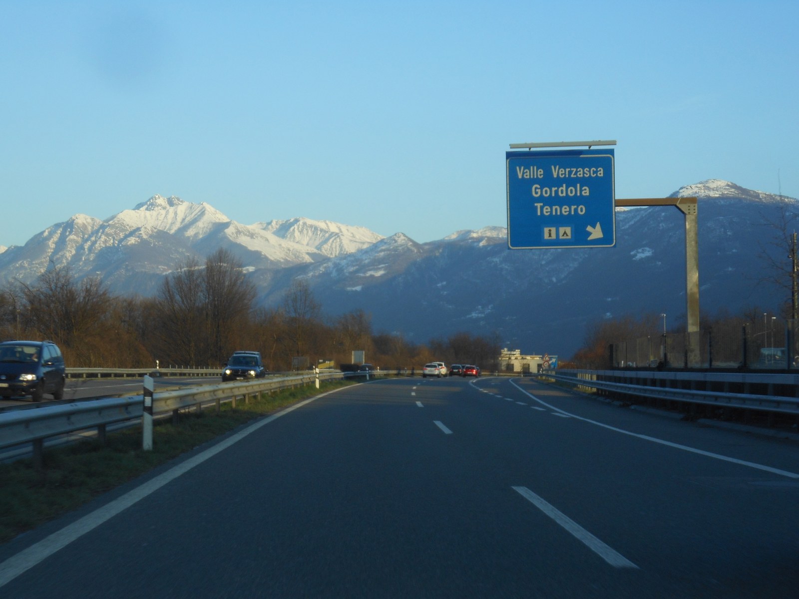 Lo svincolo della semiautostrada A13 a Tenero (foto d'archivio).