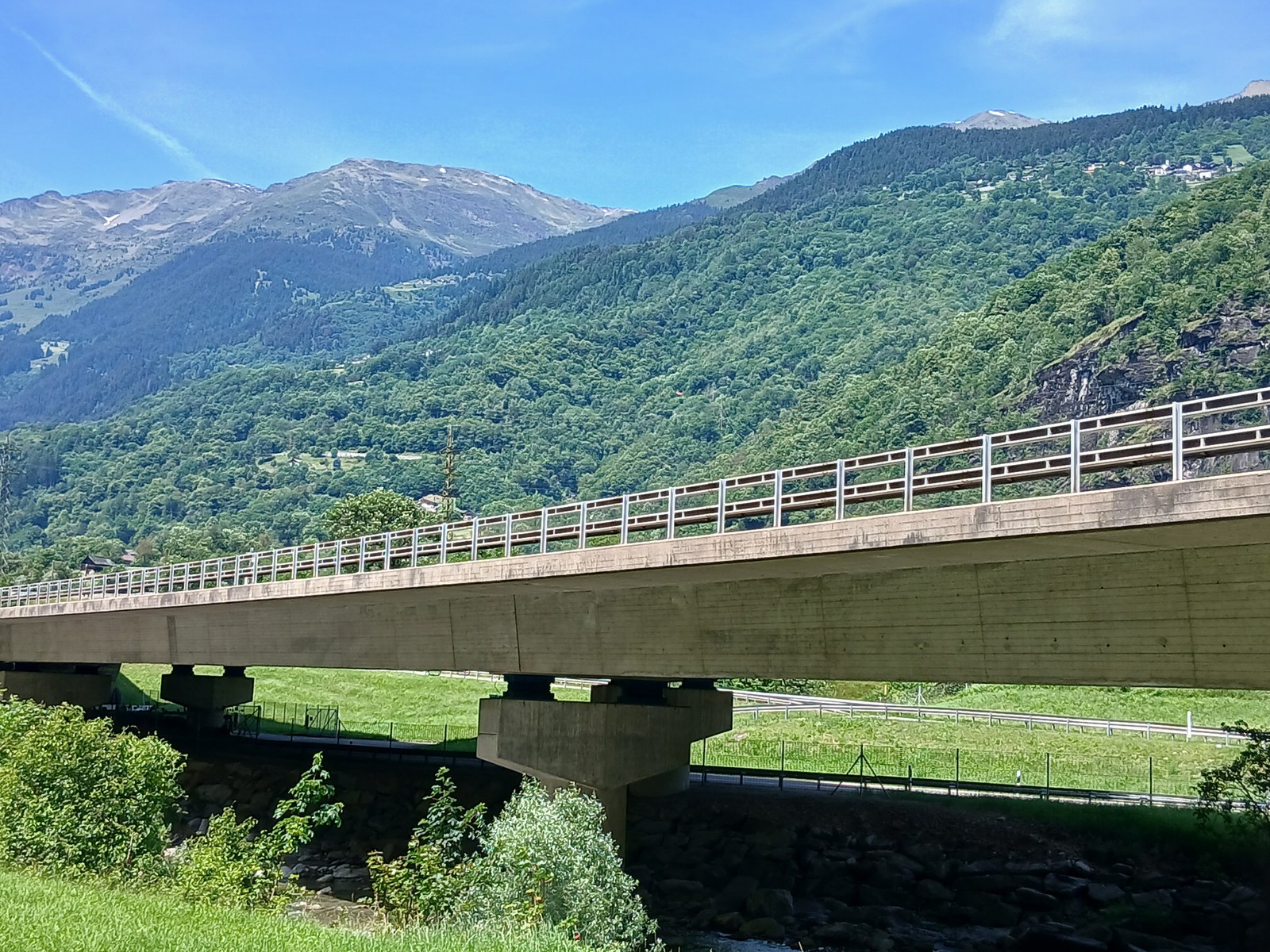 Il viadotto dell'autostrada A2 nella regione di Faido (foto d'archivio 2025).
