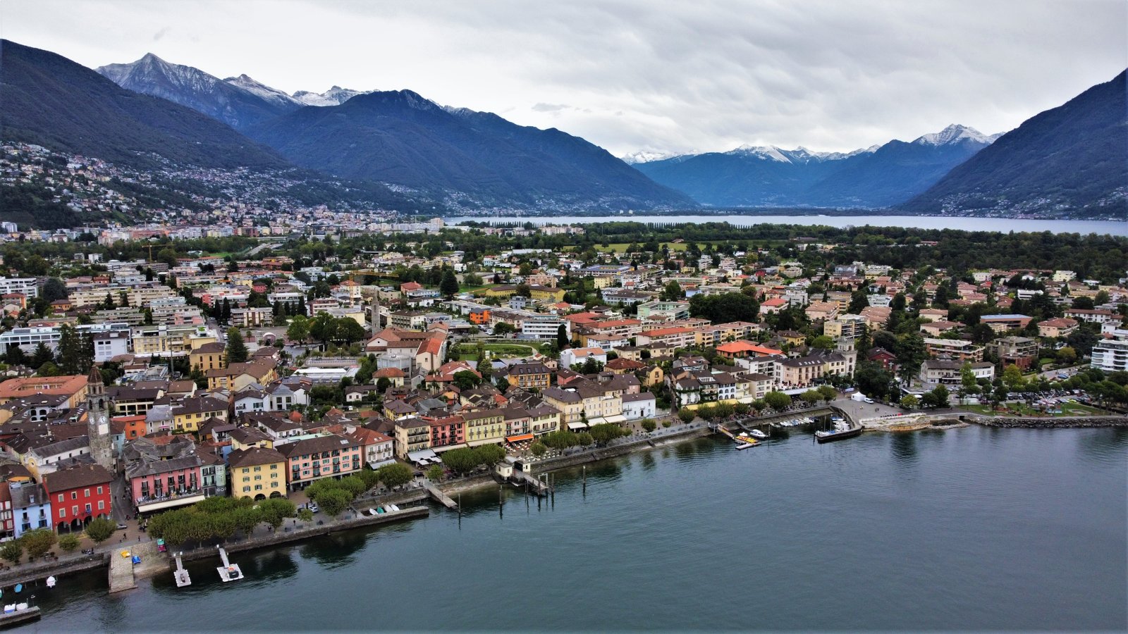 Veduta aerea della località di Ascona sul Lago Maggiore (foto d'archivio 2020)