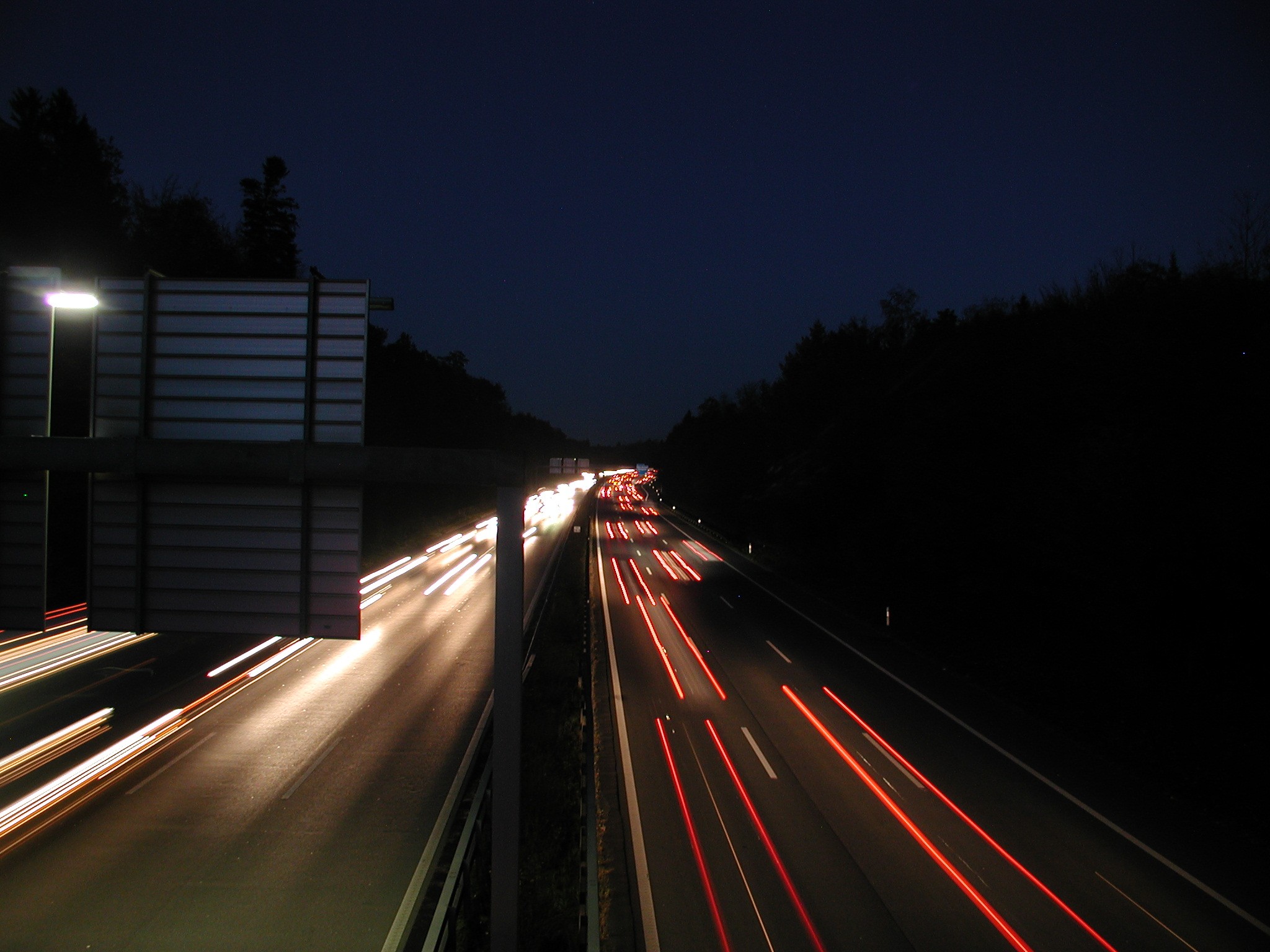 Un tratto dell'autostrada A1 nei pressi di Berna (foto d'archivio)