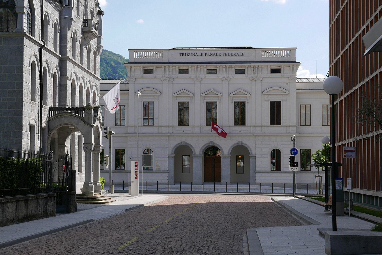La sede del Tribunale a Bellinzona. Il Consiglio della Magistratura ha scagionato il Procuratore generale Andrea Pagani.