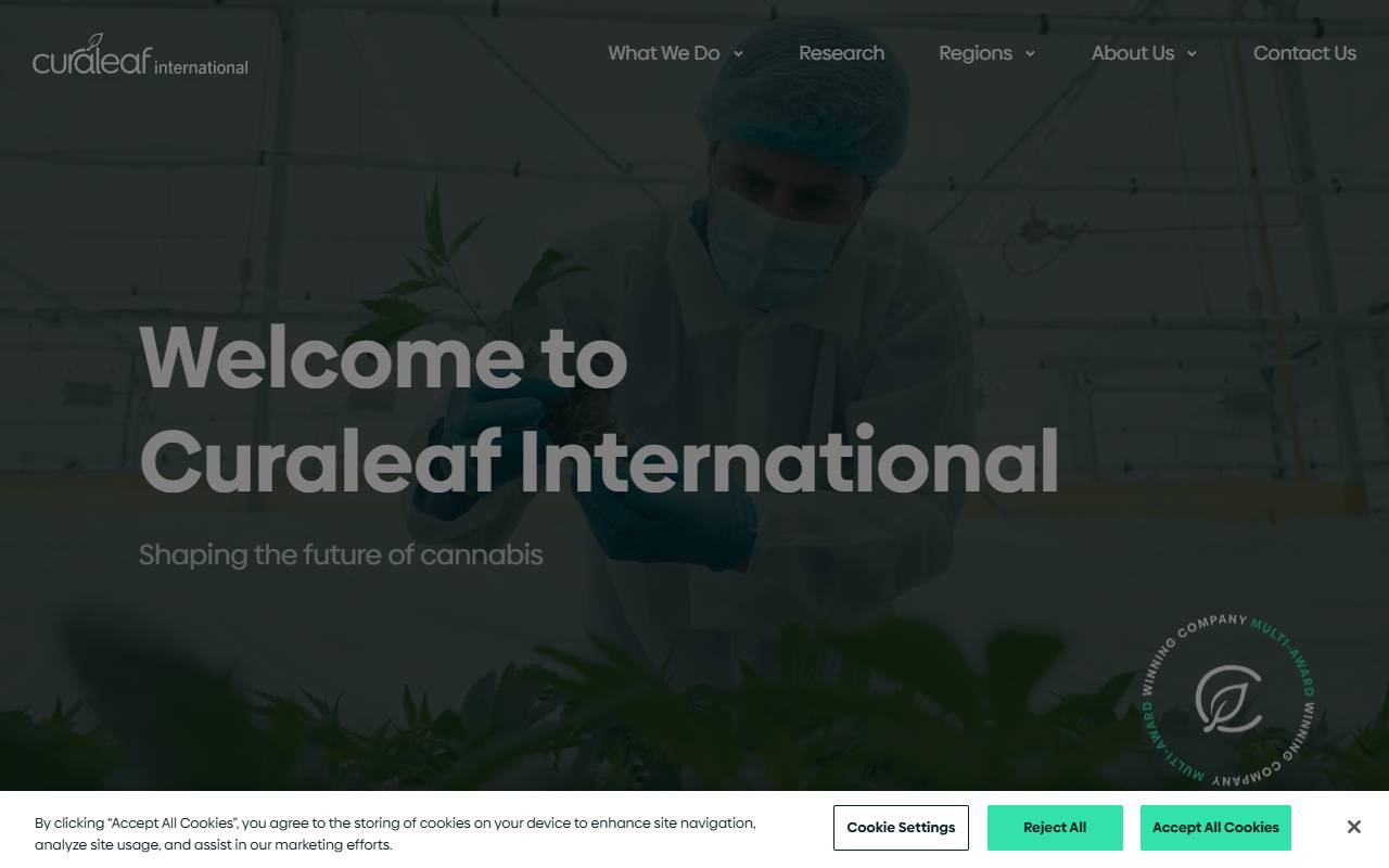 Anteprima del sito: CURALEAF INTERNATIONAL PHARMA Sagl